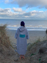 Load image into Gallery viewer, Cois Farraige Towel Robe